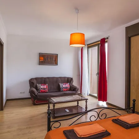 Hébergement de vacances Holiday Ruby House Ferreiras